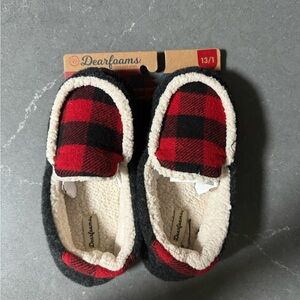 Dearfoams Kids Buffalo Plaid Slippers Size 13